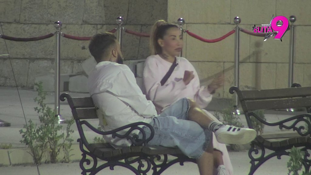 Kako će je čuvati kada bude zvala Filipa Cara sa skrivenih brojeva?! Aneli umalo zaplakala zbog propalog odnosa sa Đukićem, pa nablatila Asmina i Maju (VIDEO)