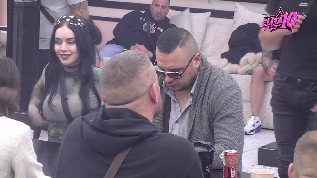 Zakucala za sam kraj: Poršelina se posebnim rečima obratila Caru, dala sud o njegovom odnosu sa Aneli, a evo šta je poručila Anđeli! (VIDEO)