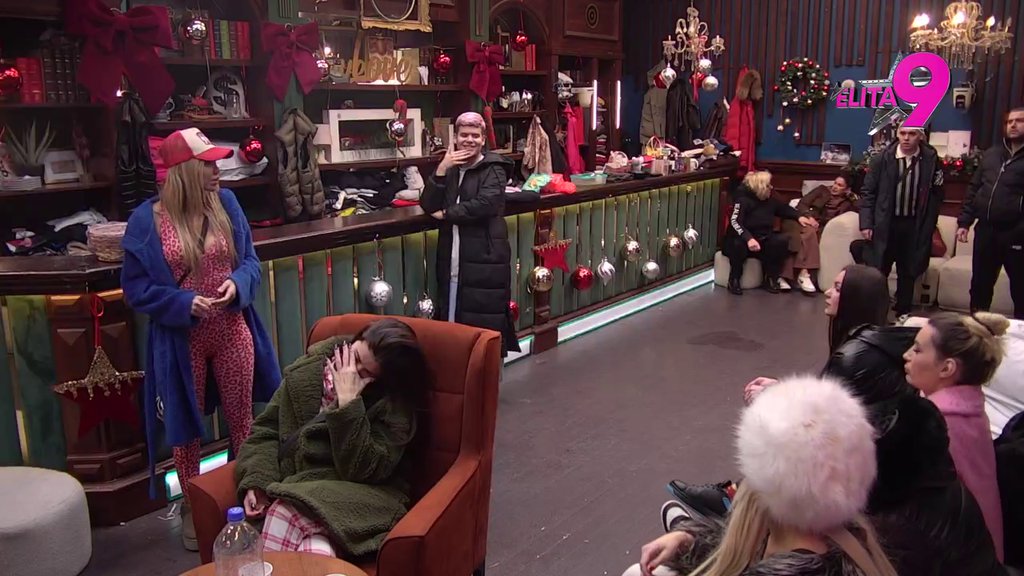 Žestoko! Dača provalio pozadinu Aneline podrške Asminu u odnosu sa Dušicom, Jakšićka otkrila šta se dešavalo u izolaciji (VIDEO)