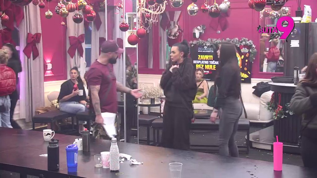 DRAMA ANITE I LUKE: Zadatak im poremetio mir, ona mu žestoko odbrusila! (VIDEO)