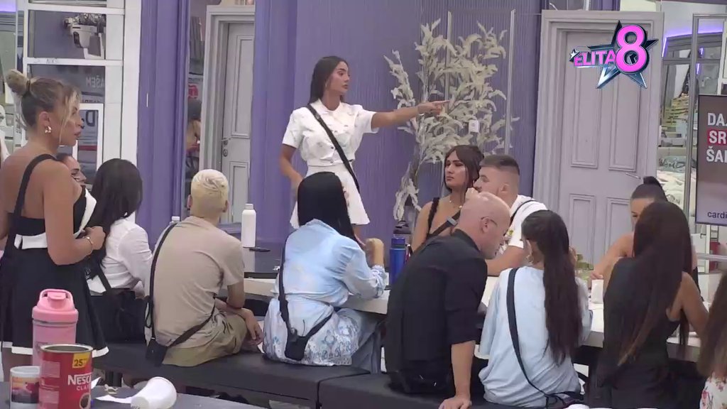 Ko je sad ova Anđela Đuričić? Gastoza pokušala da izbaci iz kuće zbog Sofije, pa mu najavila DEVETI KRUG PAKLA: Srušiću celu Elitu ako... (VIDEO)