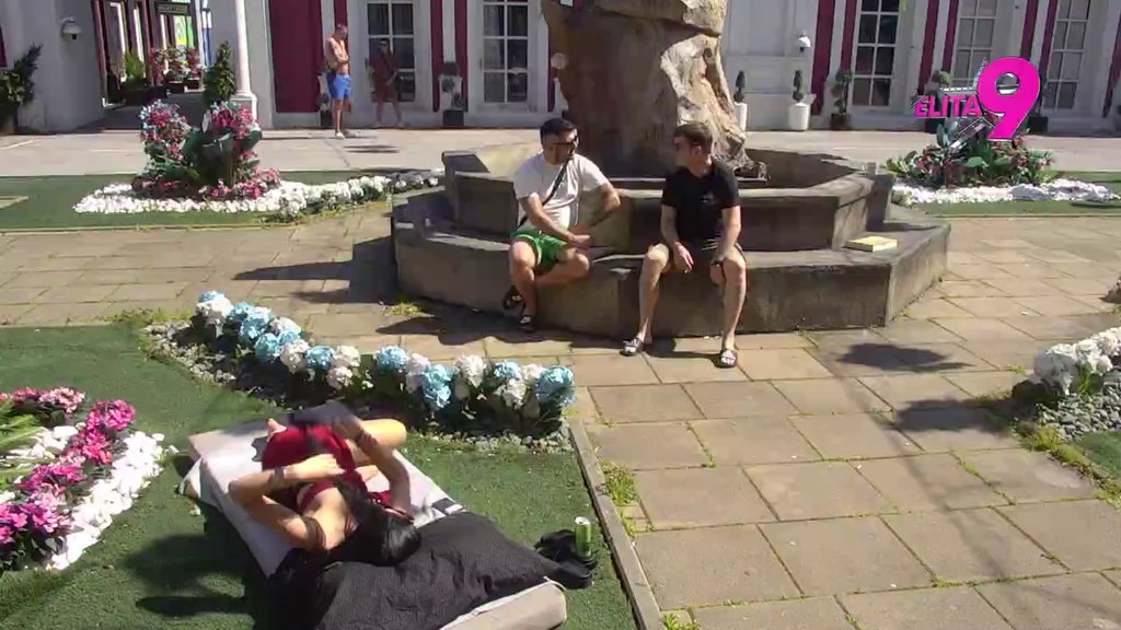 Za 4.000 evra je KAPARISAO! Asmin nastavio da urniše Staniju, tvrdi da ju je platio: Kao TRAKTOR NA BUBANJ POTOKU! (VIDEO)