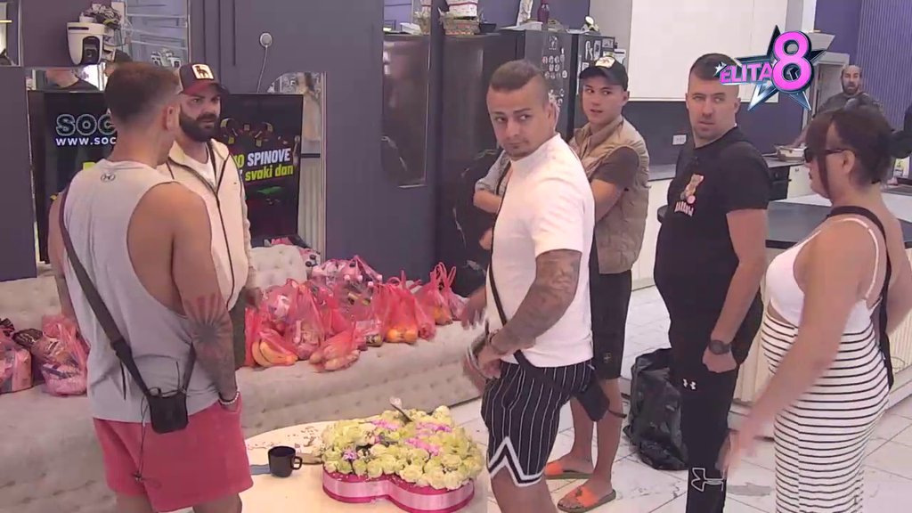 NE PRESTAJU: Aneli se suočila sa Lukom, najavila mu rat do istrebljenja, pa se obratila Baji (VIDEO)
