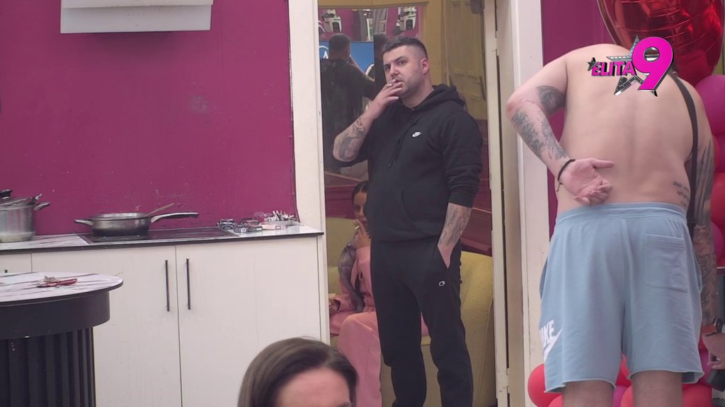 BESNA KAO RIS: Maja kipti poput ekspres lonca jer je Asmin komentarisao njen se*sualni odnos sa Filipom! (VIDEO)