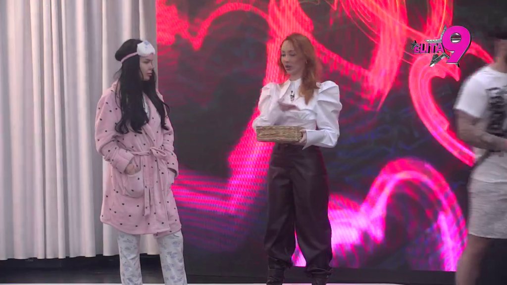 PREKO OVOGA MU NE PRELAZI: Anita šokirala Luku odgovorom, ovo će mu zauvek prebacivati, a evo koliko jedno drugom veruju (VIDEO)