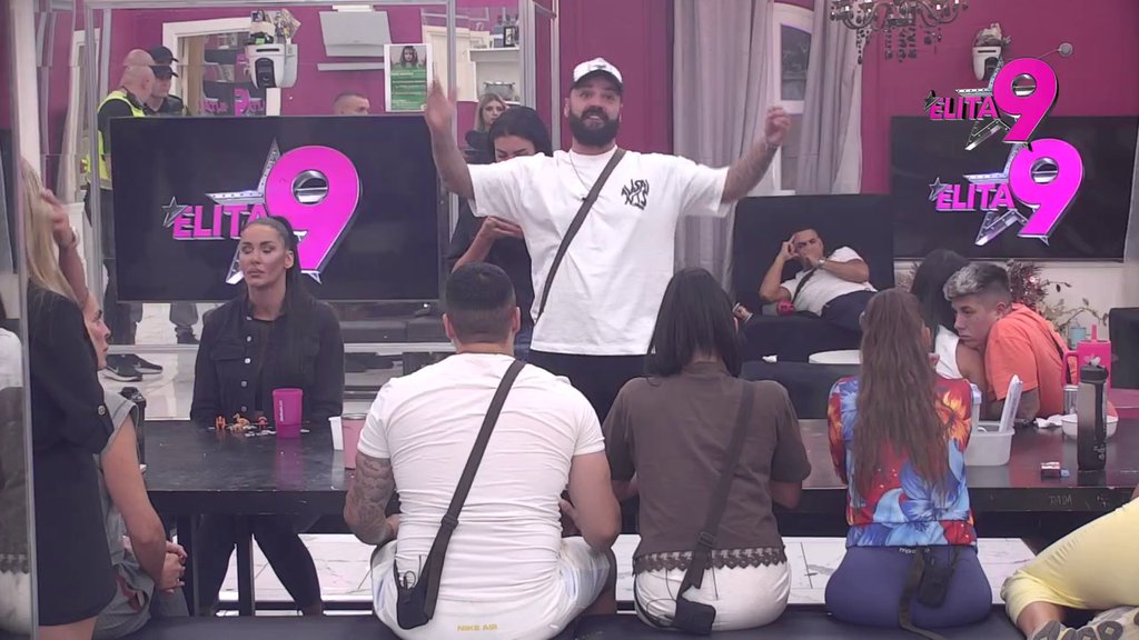 Baš je bio opčinjen: Janjuš na kraju cele balade siguran da je Luka iskreno voleo Aneli! (VIDEO)