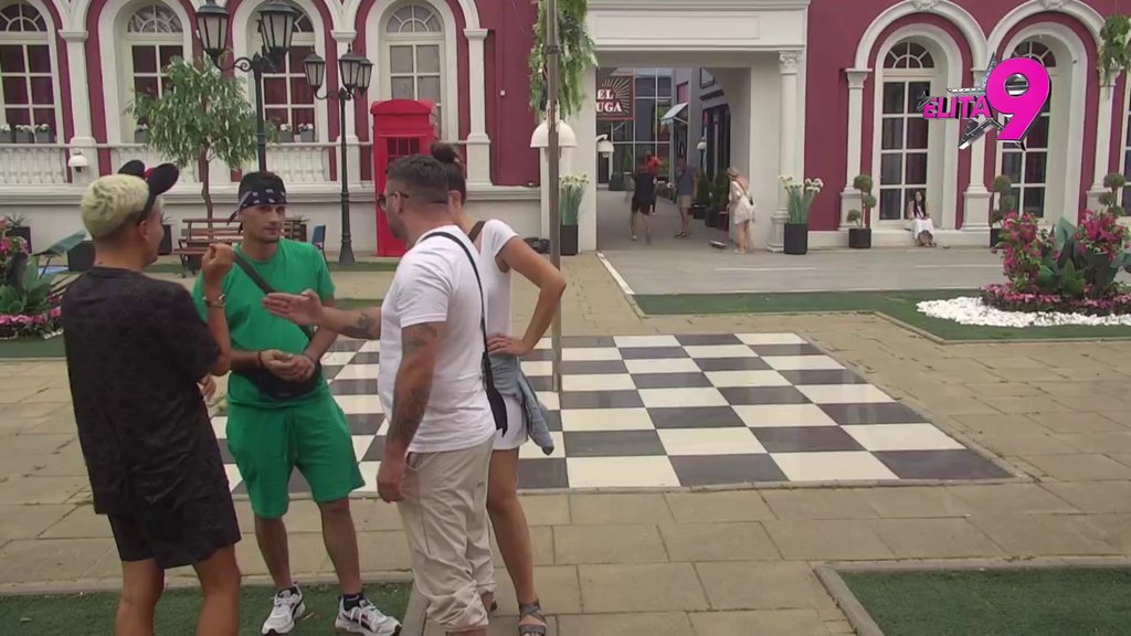 Pao poljubac: Uroš Stanić i Dejan šokirali sve, Asmin ih navukao kao nikog! (VIDEO)