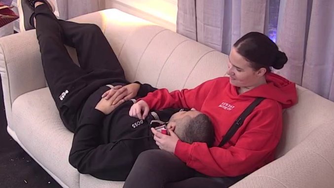 NE SKIDA POGLED S NJEGA! Sandra Todić BLISTA u Asminovom prisustvu, osmeh rekao više od hiljadu reči! (VIDEO)