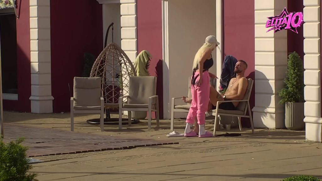 KARAMBOL! Glorija odbila da obavlja 'ženske poslove', Marko krenuo da je provocira: Ima koja hoće! ONA BESNA KAO RIS ZAURLALA (VIDEO)