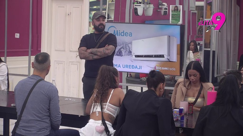Fijasko Luke Vujovića! Pokušao da sroza Dačinu podelu budžeta, on ga matirao u dva poteza (VIDEO)