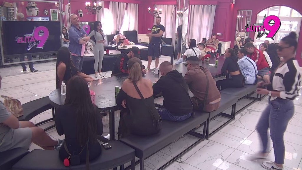 Zbog toga me je odjavio: Stanija otkrila zašto je pukla tikva sa Anđelom, ne prestaje da ga pecka za Kačavendu! (VIDEO)