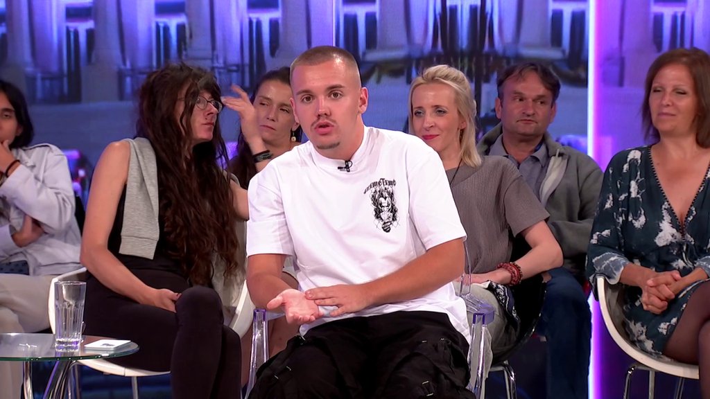 ŠIPKA BRIGADA! Kačavenda i Dača urnisali Sanju i Marka, pa izneli sav prljav veš o bivšim cimerima: ON MOŽE JEDINO PONIJA DA VODI PO DVORIŠTU (VIDEO)