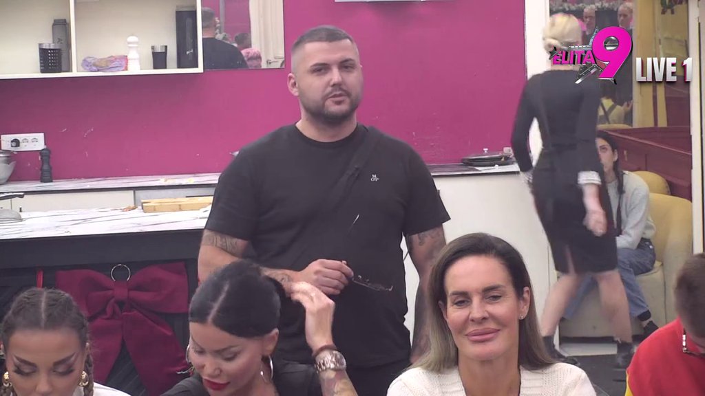 OBJAVILA RAT! Aneli ljuta kao ris na porodicu Durdžić, rešila da im na svaki način zagorča život! Žestoko oblatila Asminove najbliže (VIDEO)