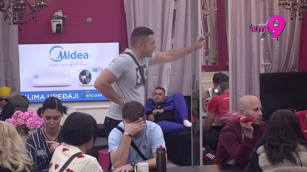 ONA NIJE KRPA! Filipa ne zanima Anitino muvanje sa Lukom, učesnici skočili na njega! (VIDEO)