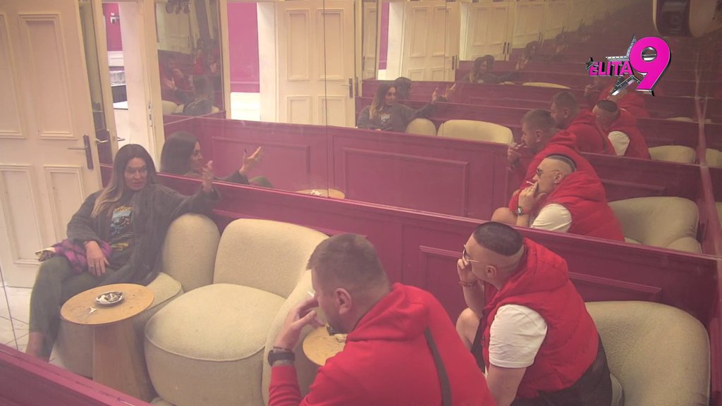 Je l' ti je rekla drugarica Vanja nešto: Kačavenda sačekala da Janjuš bude sam, bez potparola Anđela, pa usledilo novo suočavanje (VIDEO)