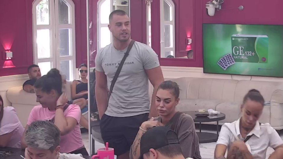 Raskrinkavanje: Otkriveno da Viktor iza Mininih leđa uzdiše za Stanijom ...