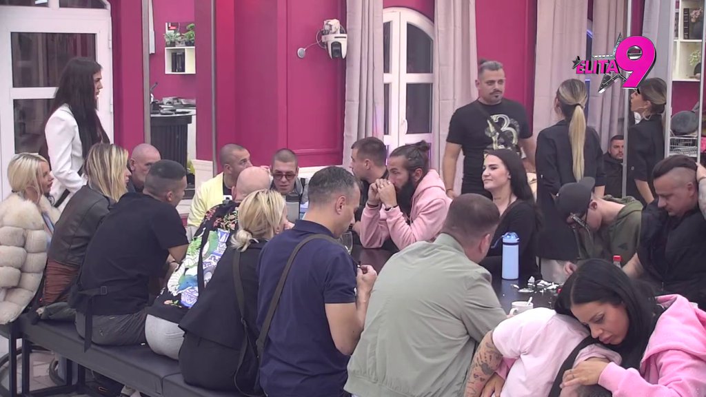 Neću da pređem preko ovoga: Bora puca po šavovima zbog Anastasijinog ponašanja, jednu njenu izjavu ne može da zaboravi! (VIDEO)