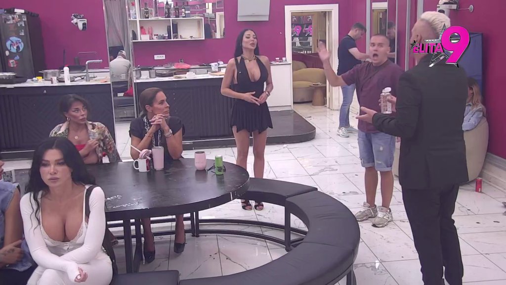 Asmin proključao od besa: Maja se ogradila od svih afera sa poznatim ličnostima, Dačo nastavio sa raskrinkavanjem! (VIDEO)