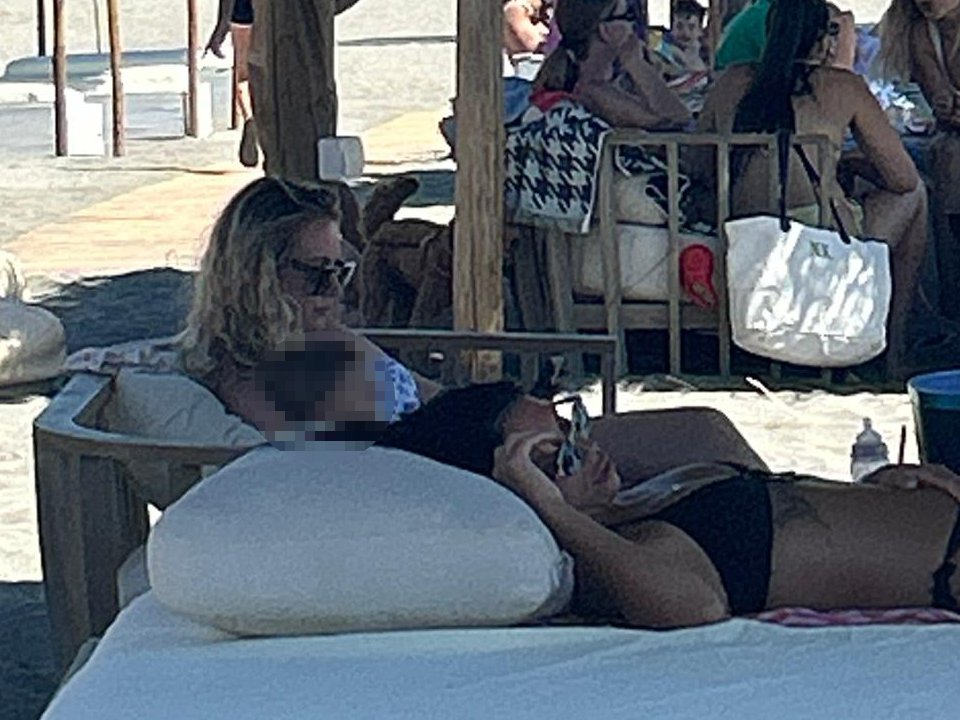 PINK.RS PAPARACO! Milica Veličković uživa sa Barbarom na plaži: Uživa u odmoru sa ćerkom dok Terza planira putovanje sa Slađom Poršelinom (FOTO+VIDEO)