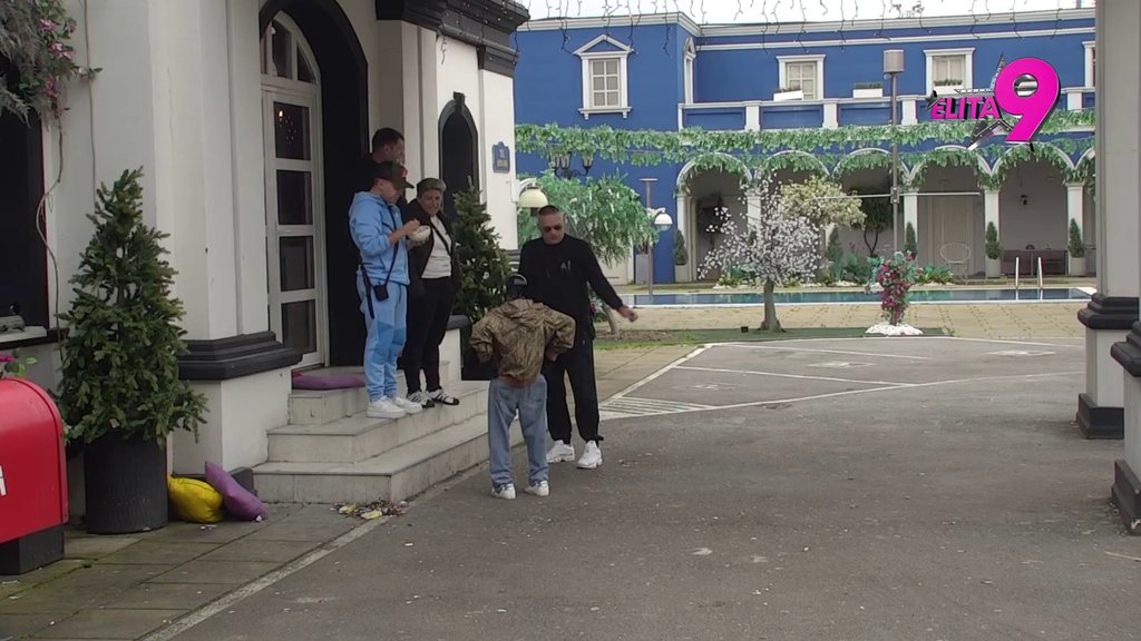 Polako sklapam kockice: Dača sedi na sve stolice, vredno radi na raskrinkavanju Stanije i Maje! (VIDEO)