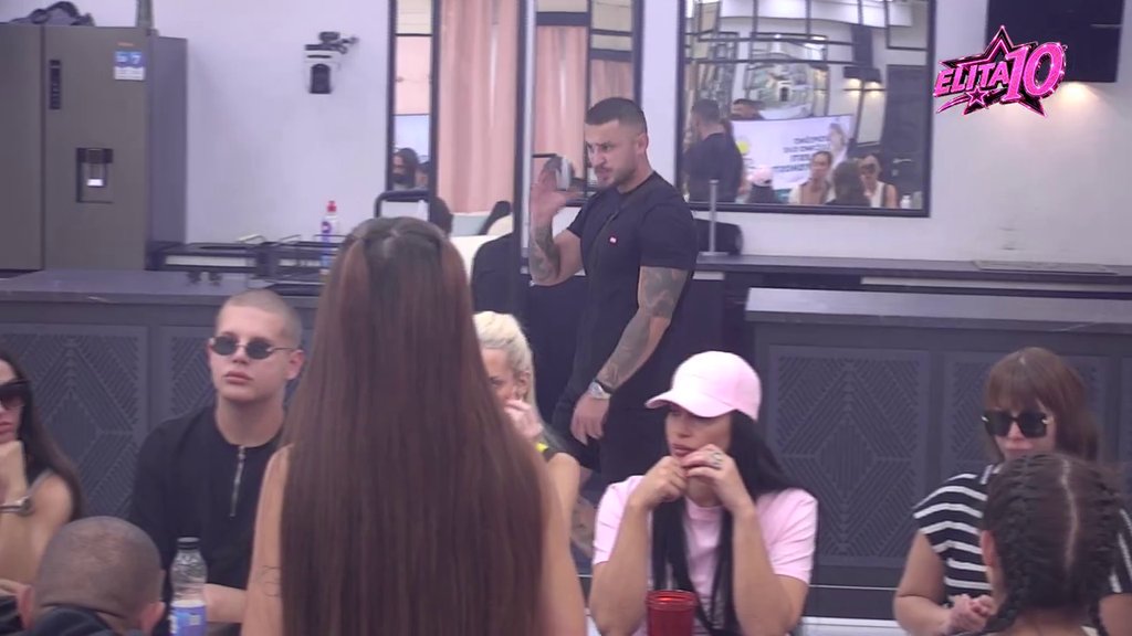 Pokušala si da me zavadiš sa majkom, raskinuli smo jer si bolesna: Haos Sanja i Marka ne prestaje, pljušte teške optužbe! (VIDEO)