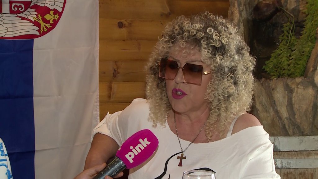 ONA JE NAJVEĆI GUBITNIK: Zorica Marković istakla da je Aneli izvukla najdeblji kraj u ljubavnom četvorouglu, oplela po vezi Maje i Asmina, pa izanalizirala Staniju: MENJALA JE ISKAZE... (VIDEO)