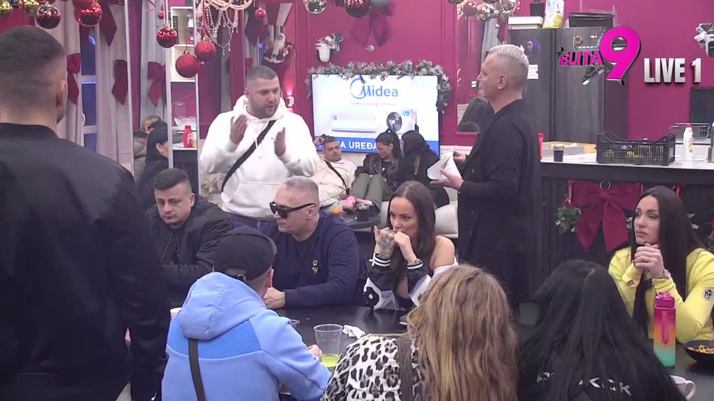 Ti si moja životna greška: Novi haos Aneli i Asmina, on je najstrašnije isponižavao! (VIDEO)