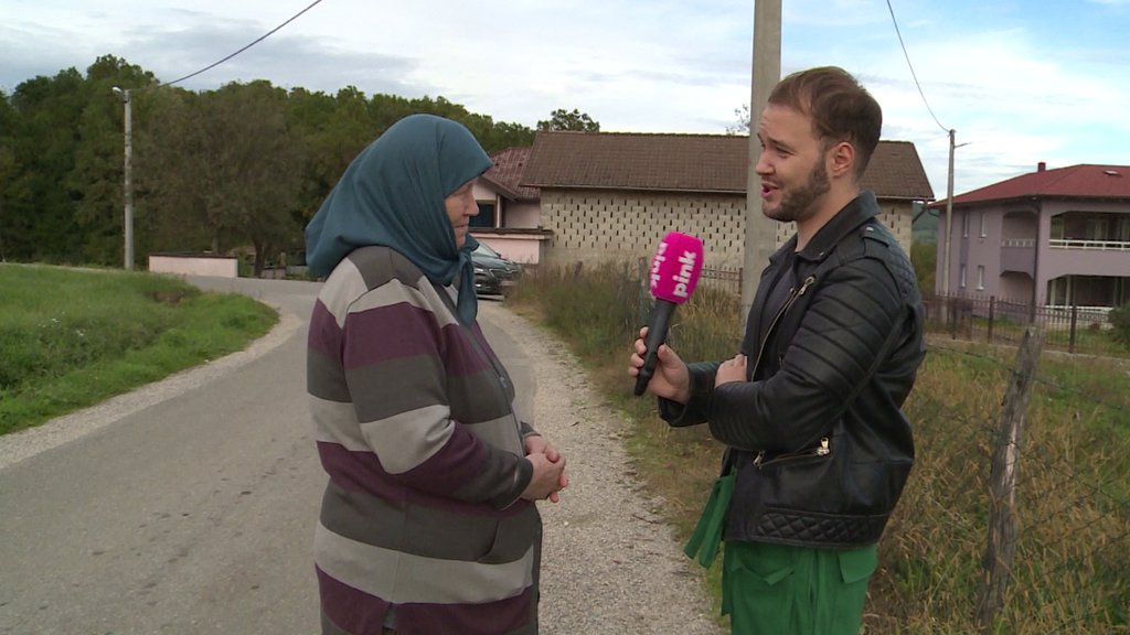 EKSKLUZIVNO: Asminova tetka Nazifa se prvi put oglasila, evo šta je imala da kaže o njegovom odrastanju, porodici i odnosu sa Aneli Ahmić! (VIDEO)