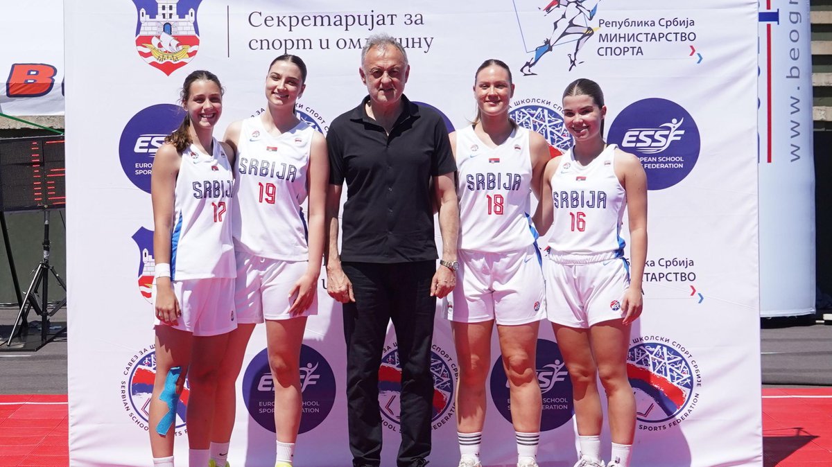 ŠKOLSKI SPORT U SRBIJI NE ZNA ZA GRANICE! EP u basketu 3x3 - Srbiji dve medalje (FOTO)