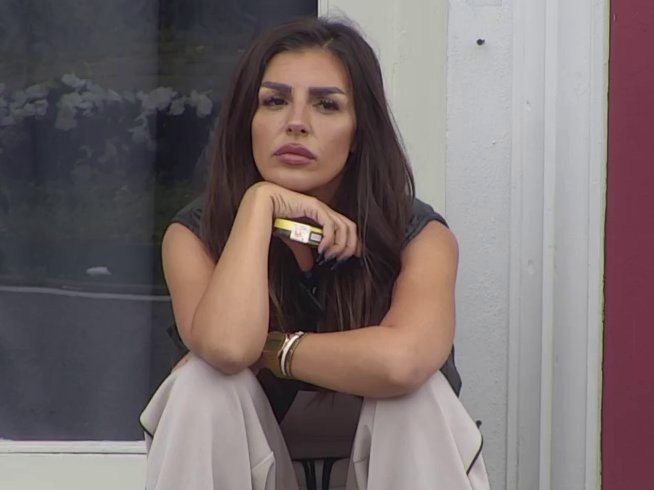 Mama te napravila na vermutu, zbog alkohola se nije bavila tobom: Zlata Petrović se oglasila za Pink.rs nakon skandalozne uvrede Ene Čolić na račun nje i sina Peje!