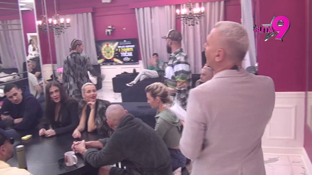 Smiri se, pašćeš brzo, ja ti kažem: Aneli saterana u ćošak, Zorica i Ilija potvrdili Lukinu priču, ona optužila pevačicu da je PREVRTLJIVA (VIDEO)