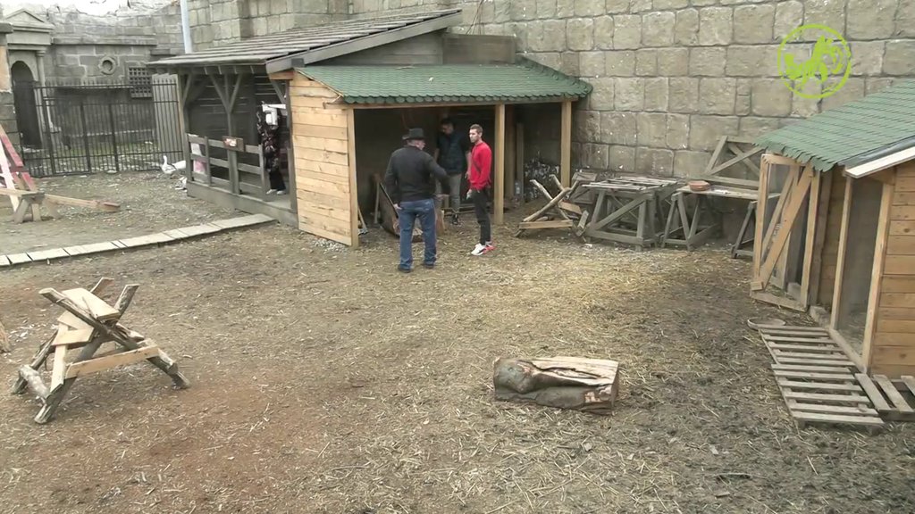 Proka se okomio na OVU FARMERKU: Zatekao je u Trač pabu, pa zaurlano na nju iz petnih žila (VIDEO)