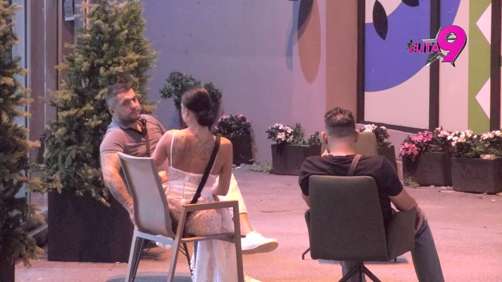 Saga Asmina i Maje traje i traje i traje! Ona tražila od njega da se obrati Mevlidi, on joj POSTAVIO USLOV: Kunem se u sve što imam, budeš li... (VIDEO)