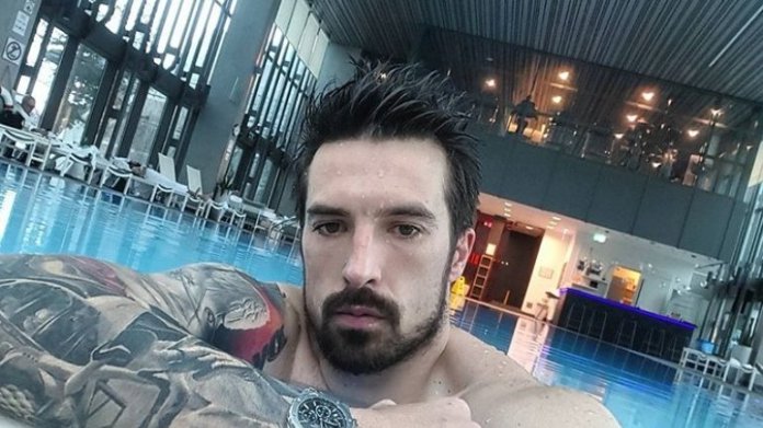 Ekskluzivne prepiske! Pogledajte kako je Vladimir Volkov muvao Anitu iz Elite (FOTO)