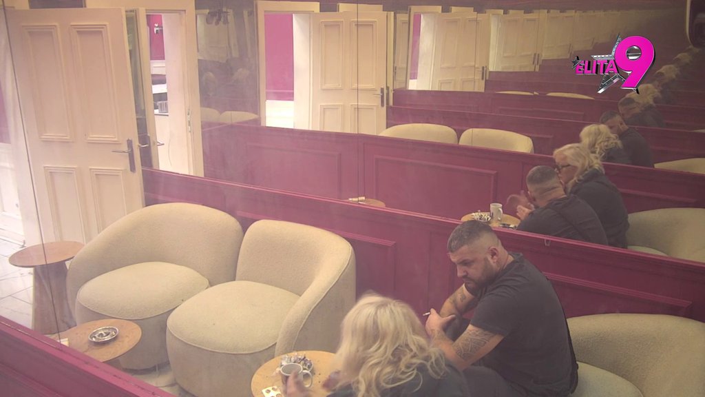 Došlo vreme da pile j**e pevca! Zorica očitala Asminu bukvicu o ponašanju, on stao uz nju i blatio Daču: Sve pogrešno me savetuje (VIDEO)