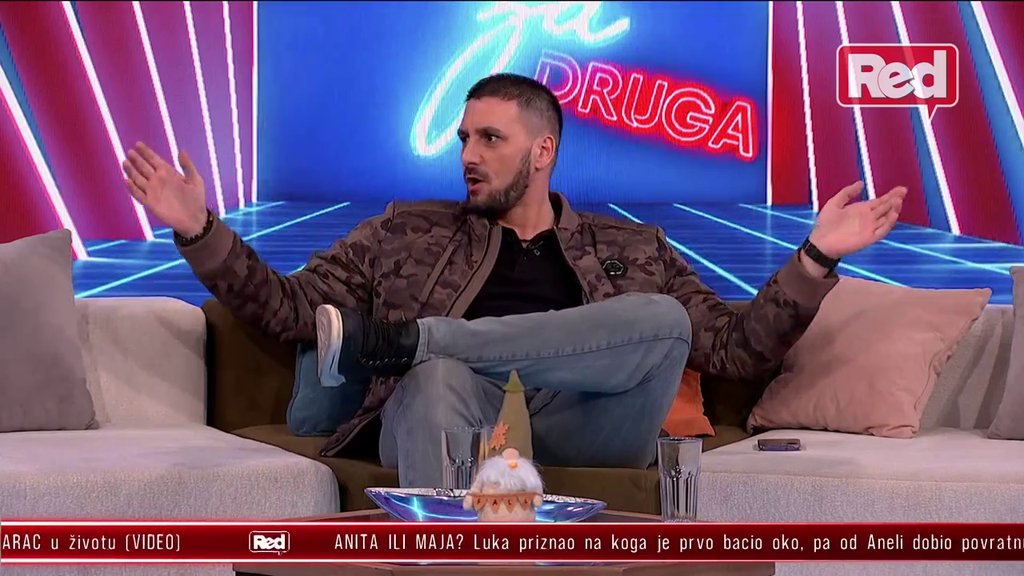PREPOLOVIO SE! Zola ne liči na sebe, pojavio se na televiziji posle MEDIJSKE ILEGALE! (VIDEO)