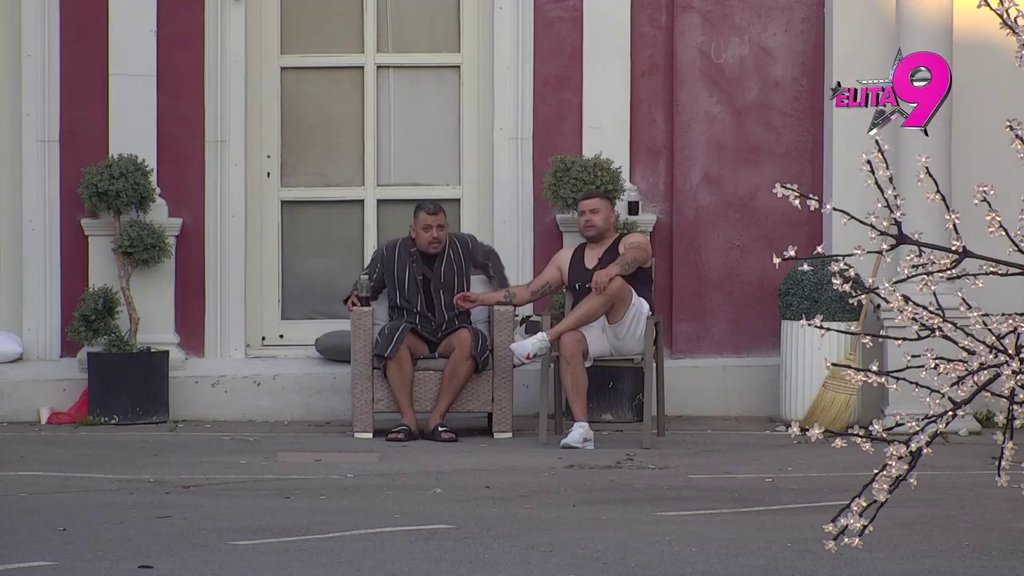 RUSVAJ! Bora ponovo ušao u žestoki verbalni okršaj sa Anastasijom, Asmin daje sve od sebe da smiri tenziju! (VIDEO)