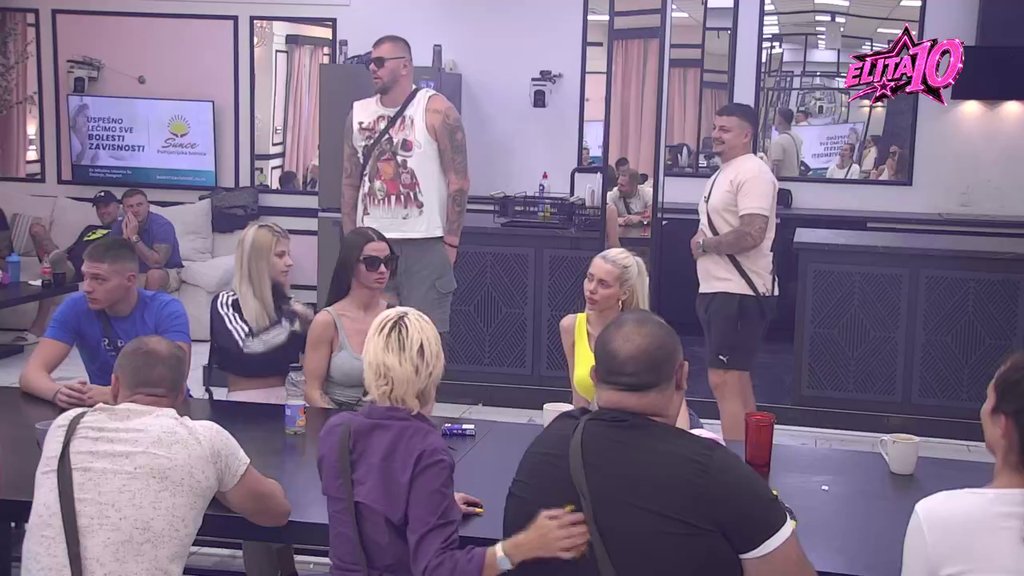 Dosta je ćutao: Janjuš imenovao dve žene kojima u očima vidi da bi na keca bile sa njim! (VIDEO)