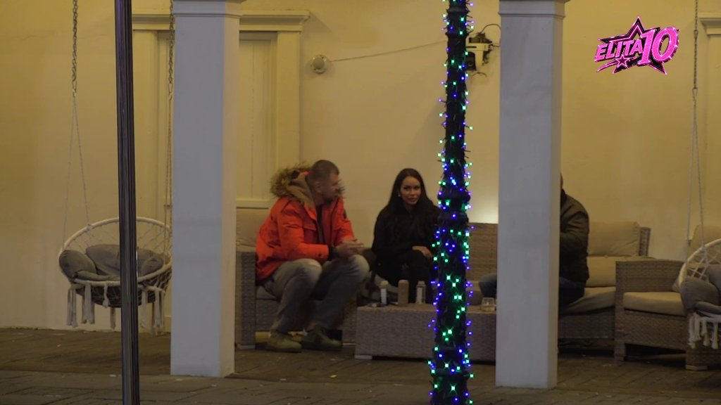 Ne može da se odvojio od nje! Janjuš svima priča koliko voli Sandru: Najlepše mi je kad legnemo i zagrlimo se (VIDEO)