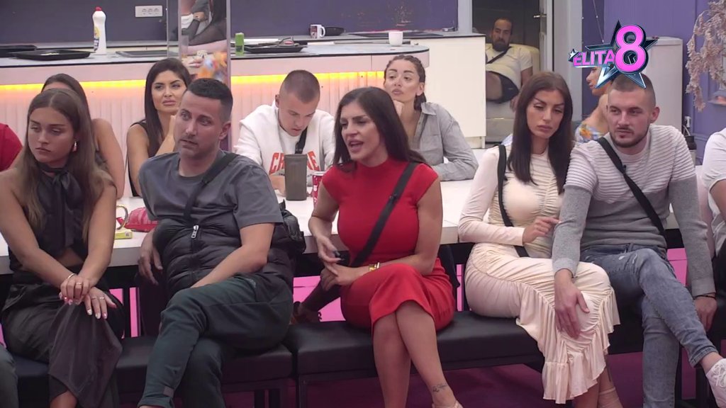 Kupovala je mir i govorila da je Anđela grofica: Matora razvezala jezik o Eni Čolić, ona poludela čim se spomenuo Bora Santana! Gastoza nastavlja da je BLATI kao nikog do sad (VIDEO)
