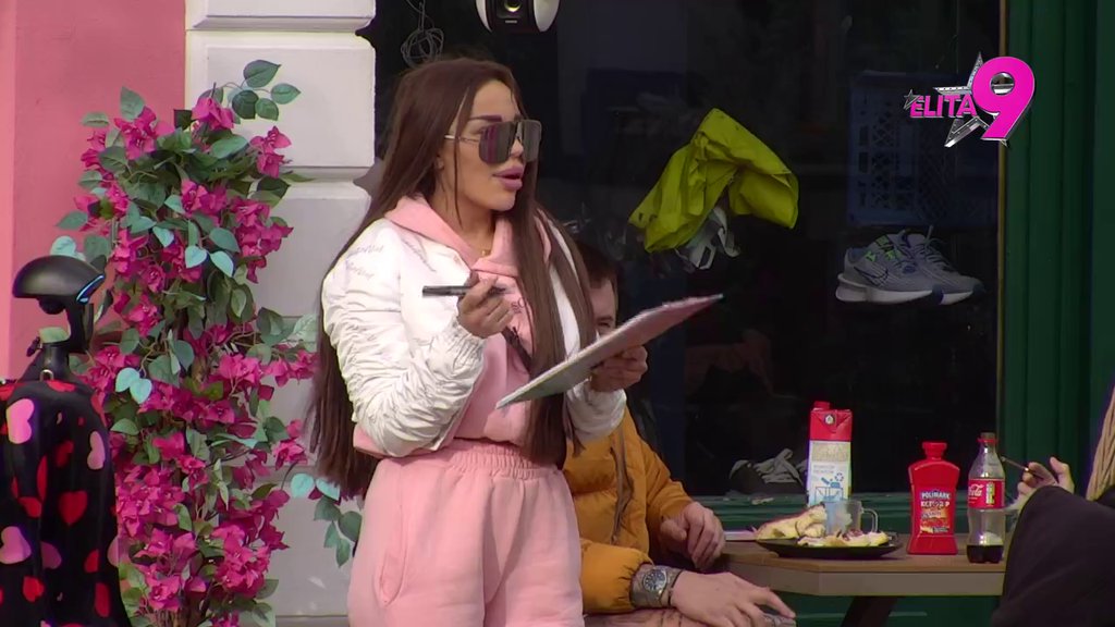 Kad joj OVAKO pokaže očima, kreće akcija! Sofija i Terza otkrili koji im je tajni znak za s*ks! (VIDEO)