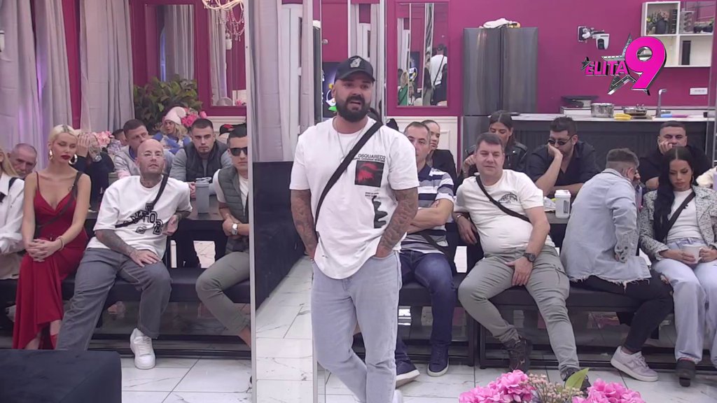 Totalno se pogubio! Luka otkrio čime ga je Maja kupila, pa bi voleo da je upozna ali da nije ZAUZET, a evo da li mu IMPONUJE što ga hvali na sva zvona (VIDEO)