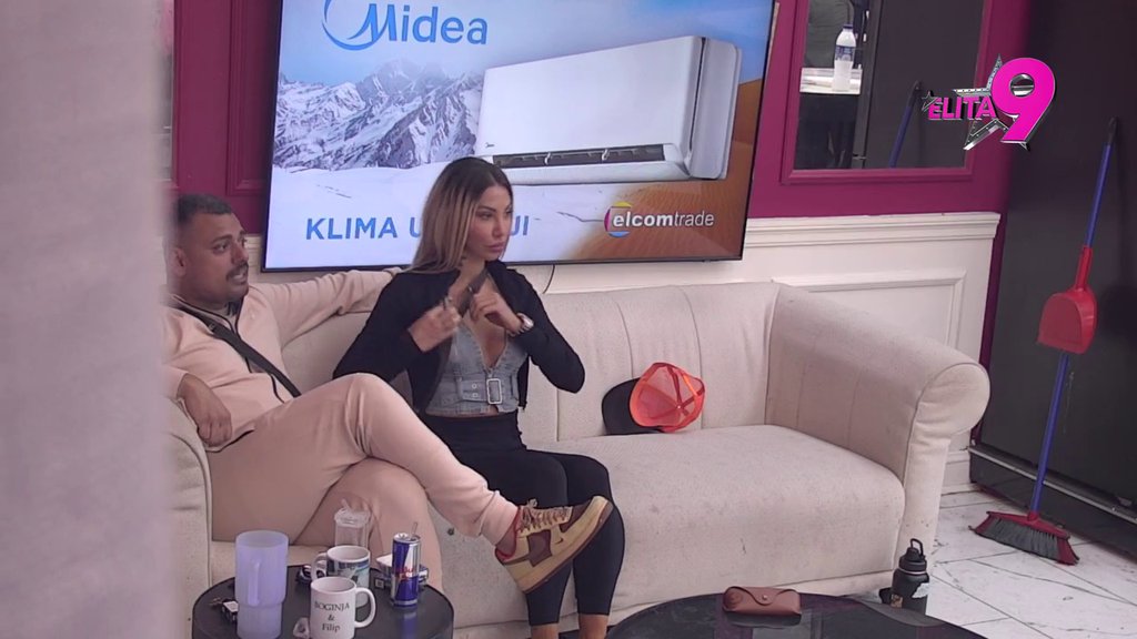 HAOS! Bora prebacio u sekundi pa se sukobio sa Jovanom pevačicom i Boginjom, sve se ORI od uvreda i optužbi! (VIDEO)