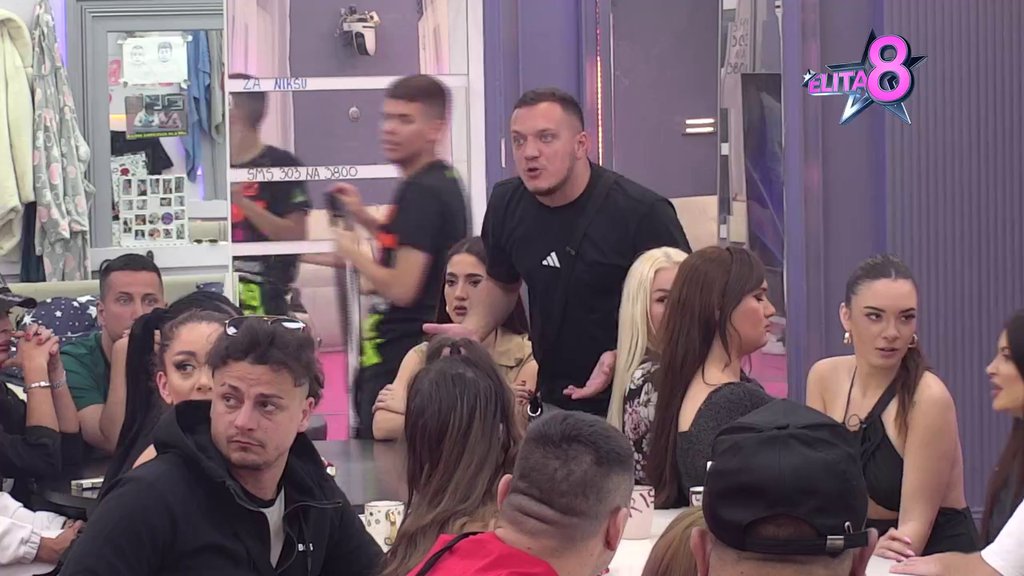 TI SI BLAM SVOJIH RODITELJA, ZBOG NJIH TI ĆUTIM OSAM MESECI: Peja novim izletom ŠOKIRAO Gastozom, on skočio kao oparen i MATIRAO ga pred svima (VIDEO)