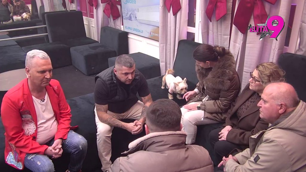 SUOČAVANJE ANELI I DURDŽIĆA: Sudo sasuo Asminu sve u lice, prebacio mu ponašanje, pa obavio razgovor sa Ahmićevom nakon silnih uvreda: NORI TREBA I MAMA I TATA (VIDEO)