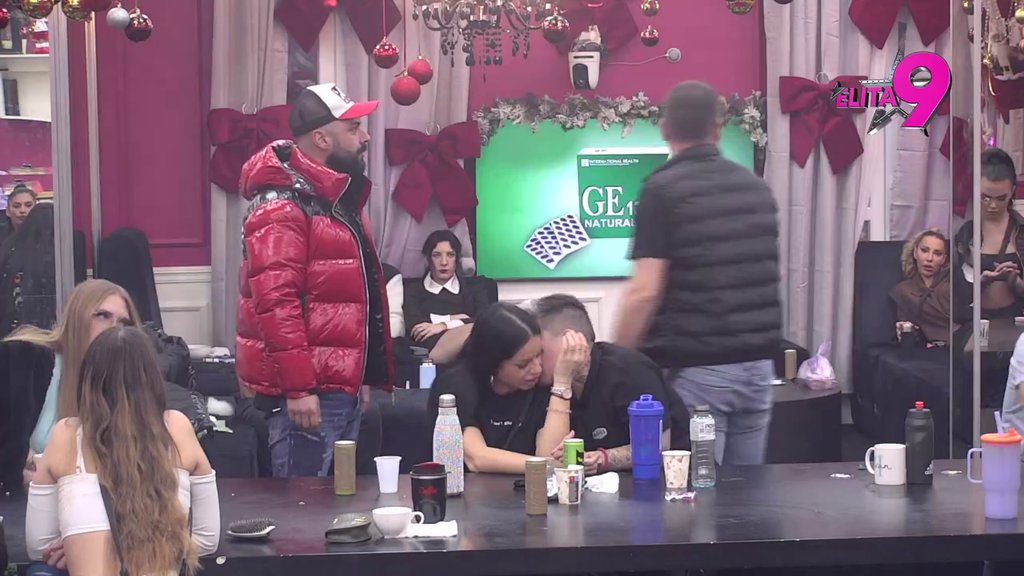 Totalni haos u Eliti: Boginja odrukala Luku i obelodanila sve o njihovom flertu, on prebledeo kao krpa! (VIDEO)