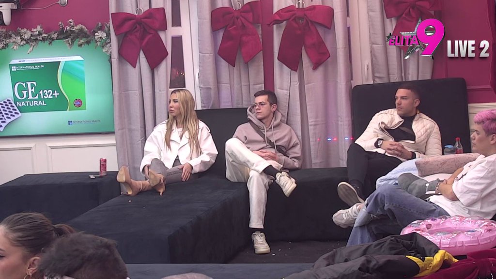 Ne prestaju da rešetaju! Luka izneo sav PRALJ VEŠ iz Anelinog života, Asmin doliva ulje na vatru: Znam da si u hotelu... (VIDEO)