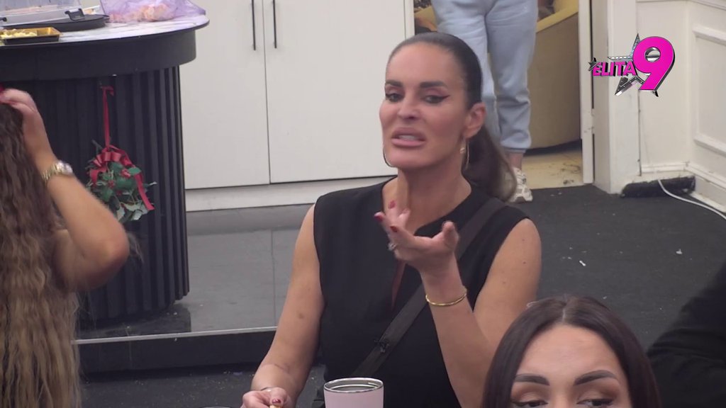 Kačavenda odlepila za Janjušem: Ponovo pokazala ljubomoru prema Jakšićki, sad je sve jasno (VIDEO)