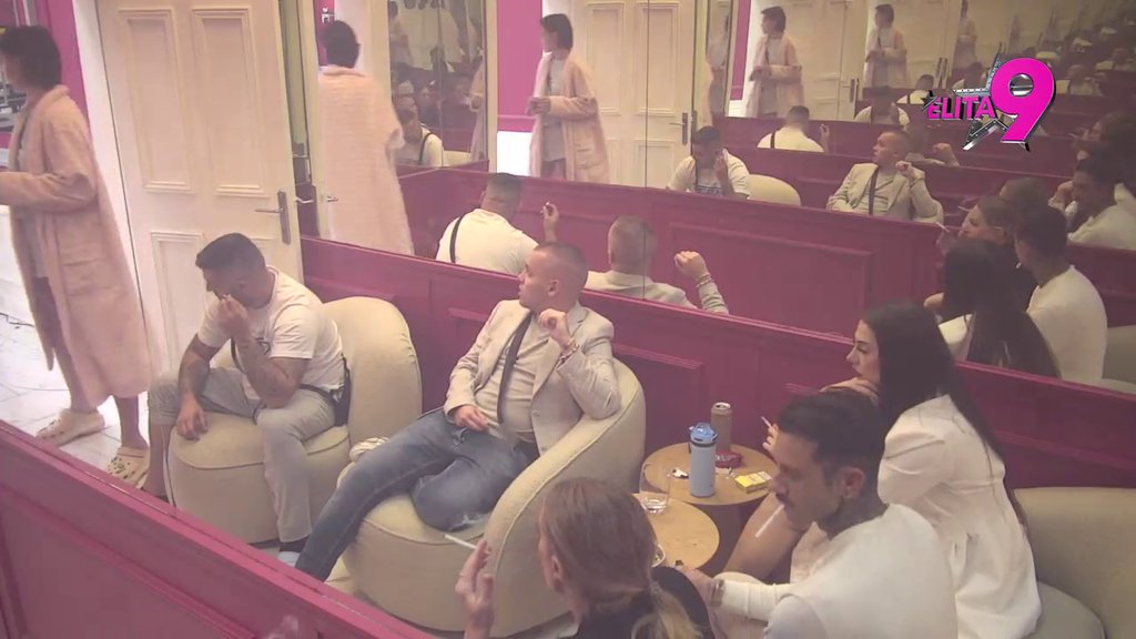 DRAMA U KUHINJI! Terza zbog Mininog odbijanja porazbijao tanjire, pa dobio ŠUT-KARTU: E tako ćeš da se ponašaš sam! (VIDEO)
