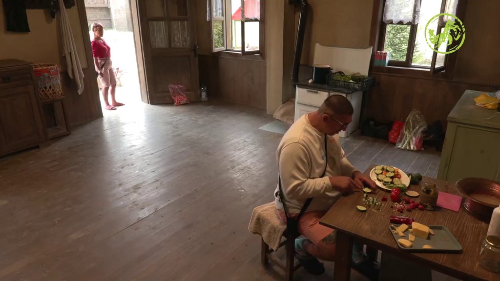 'IZAĆI ĆEŠ GOLA' Boža uništava štikle Bojane Barbi: Ona otrčala da se ŽALI Kristijanu (VIDEO)